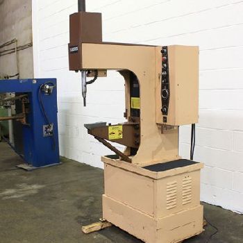 6 Ton HAEGER HP-6C HYDRAULIC INSERTION PRESS, MFG:1992 Our stock number: 10905