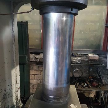 Hydraulic single-column press P6334