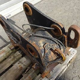 Attache rapide hydraulique noire CW40S