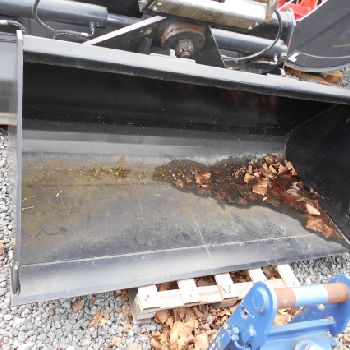 Giant earth bucket 1750MM