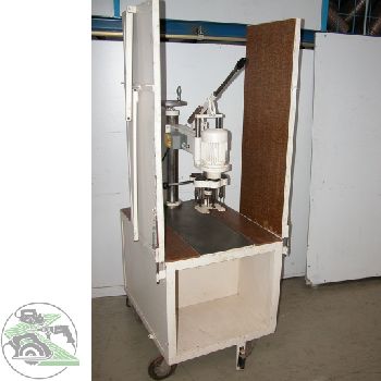 Rapid knot-hole boring type AM