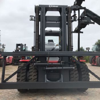 Kalmar DCF330-12