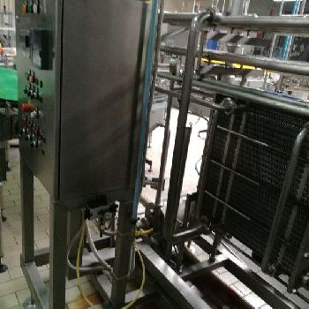 FILLING LINE FOR SYRUPS, JUICES, WATER, ICE TEA IN PET AND GLASS BOTTLES - Ref: MEM1903