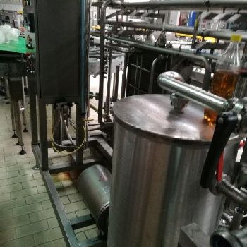 FILLING LINE FOR SYRUPS, JUICES, WATER, ICE TEA IN PET AND GLASS BOTTLES - Ref: MEM1903