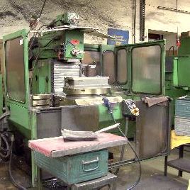 Fresadora CNC DECKEL FP 4 NC