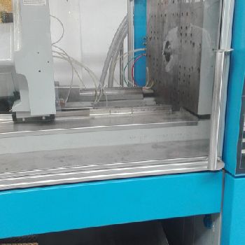 ENGEL 180 TON INJECTION PRESS WITHOUT YEAR 2009 COLUMNS