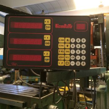 FRESA REMAC 101 DISPLAYED