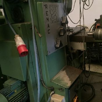 FRESA REMAC 101 DISPLAYED