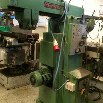 FRESA REMAC 101 DISPLAYED