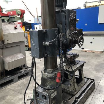 UCIMU RADIAL DRILL
