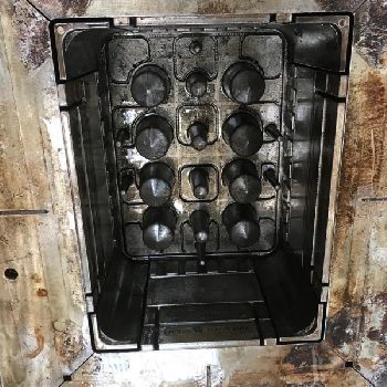 N ° 3 MOLDS FOR BOTTLE HOLDERS