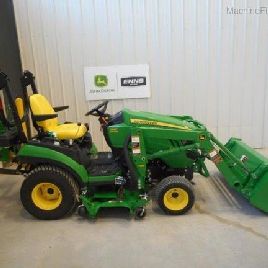 2014 John Deere 1025R