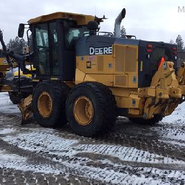 2015 John Deere 872GP