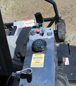 2013 Dixie Chopper DI2460