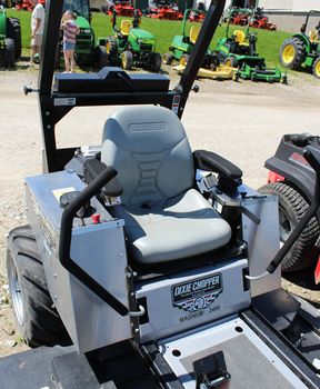 2013 Dixie Chopper DI2460