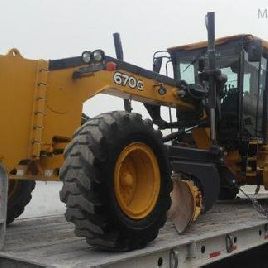 2015 John Deere 670G