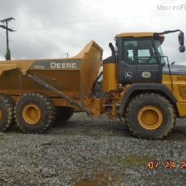 2018 John Deere 260E