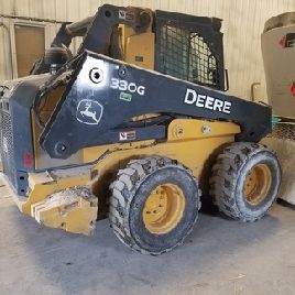 2017 John Deere 330G