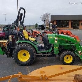 2014 John Deere 2032R