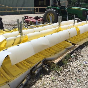 2019 Willmar SPK 645 set of row hoods for a sprayer