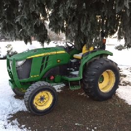 2014 John Deere 4052M