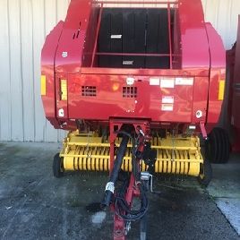 2013 New Holland BR7070