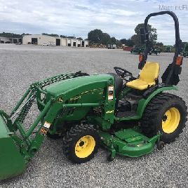 2013 John Deere 2032R