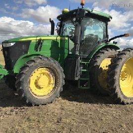 2012 John Deere 7215R