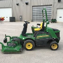 2016 John Deere 1570