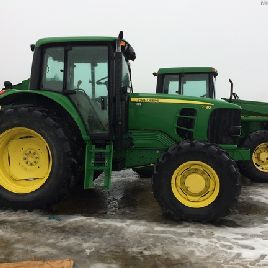 2010 John Deere 7130