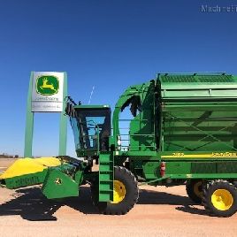 2004 John Deere 7460