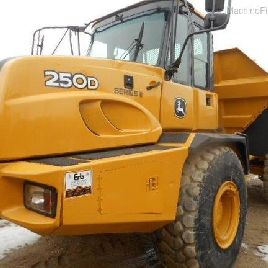 2012 John Deere 250D-II