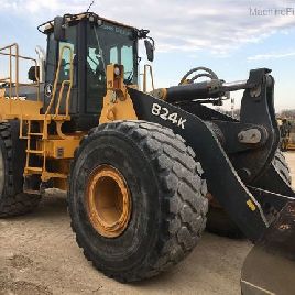 2013 John Deere 824K