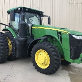 2018 John Deere 8245R