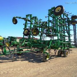 2003 John Deere 2200