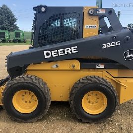2016 John Deere 330G