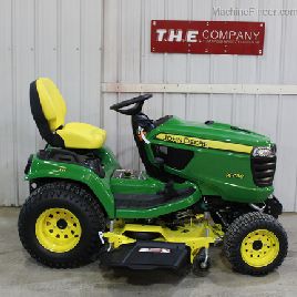 2018 John Deere X738