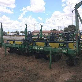 2011 John Deere 1730