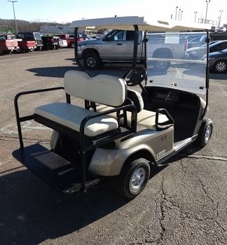 2013 E-Z-GO EZG13 GAS GOLF CART