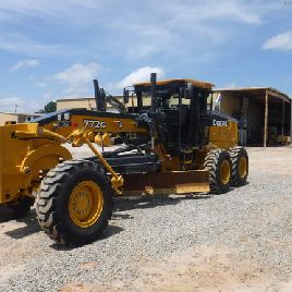 2015 John Deere 772G