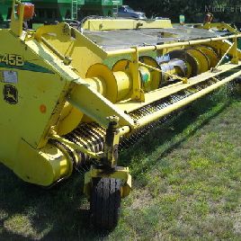 2005 John Deere 645B