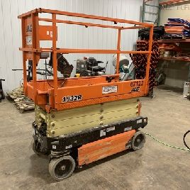 2013 JLG 1930ES