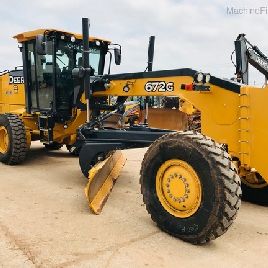 2014 John Deere 672G