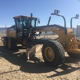 2015 John Deere 772GP