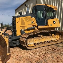 2017 John Deere 700K