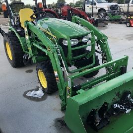 2015 John Deere 2032R