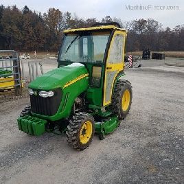 2005 John Deere 3320