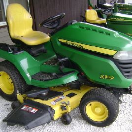2015 John Deere X590