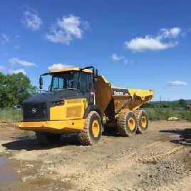 2017 John Deere 310E