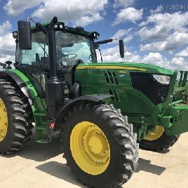 2017 John Deere 6155R